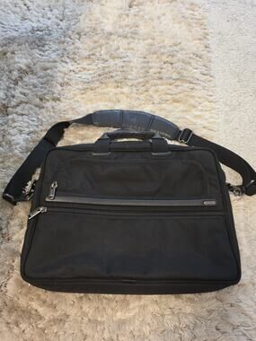 9 inches x 10 inches x 17 inches travel backpack Best 9x10x17 Bags - United Airlines Personal Item Backpacks